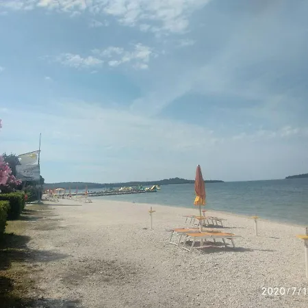 White Pearl With Free Ev Ch-station 公寓 *