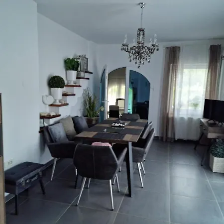 White Pearl With Free Ev Ch-station Apartment *