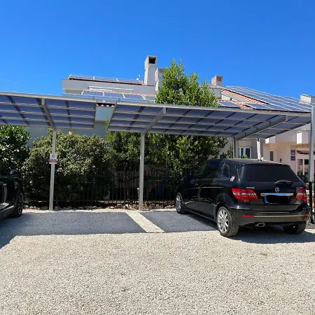 White Pearl With Free Ev Ch-station * Valbandon