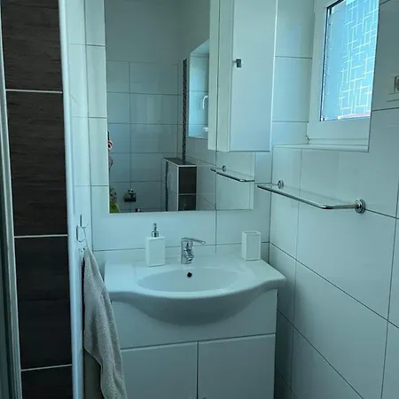 White Pearl With Free Ev Ch-station *