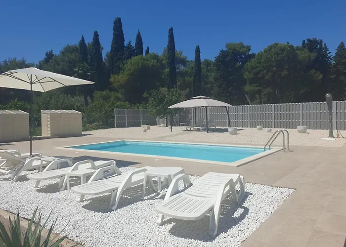 White Pearl With Free Ev Ch-station Apartmán Valbandon