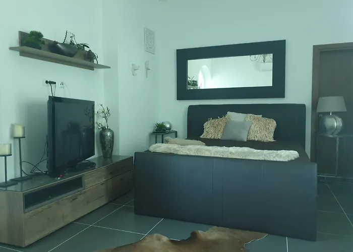 White Pearl With Free Ev Ch-station * Valbandon