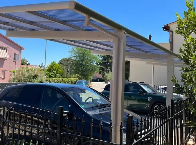 Apartmán White Pearl With Free Ev Ch-station Valbandon